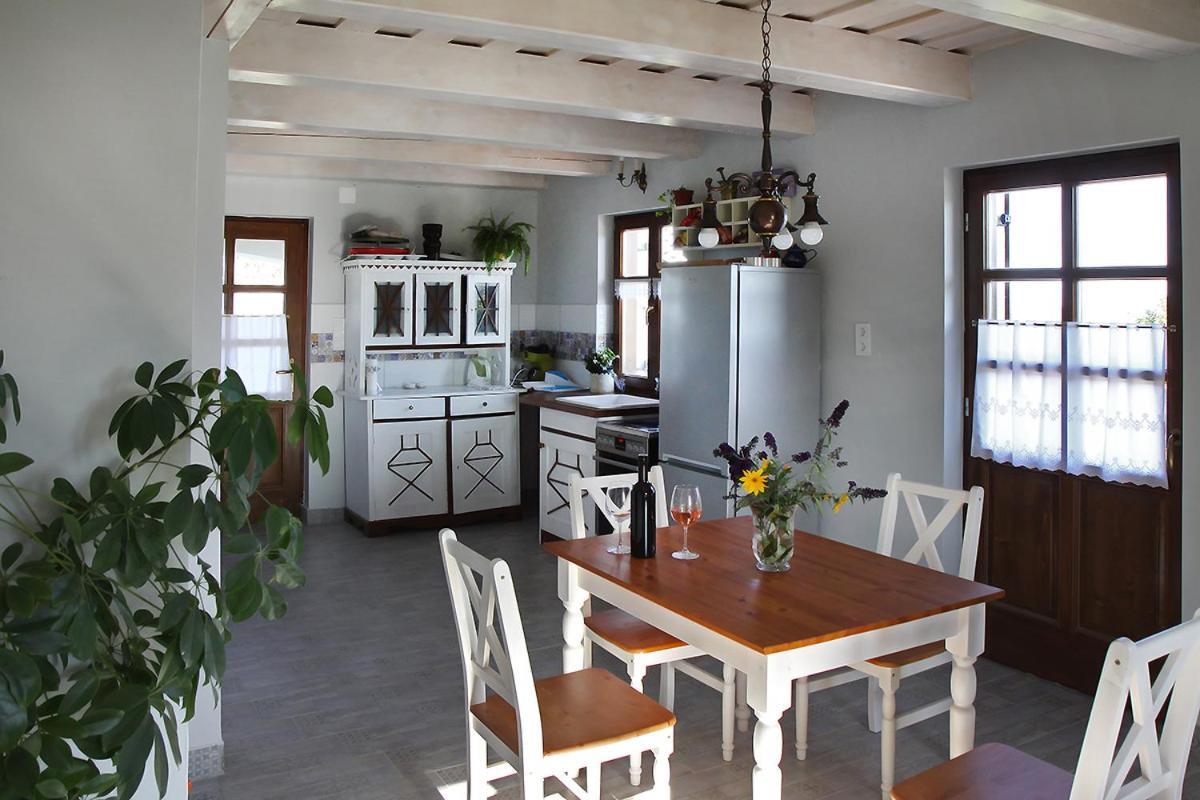 Вилла Casa Beata Lesencetomaj Экстерьер фото